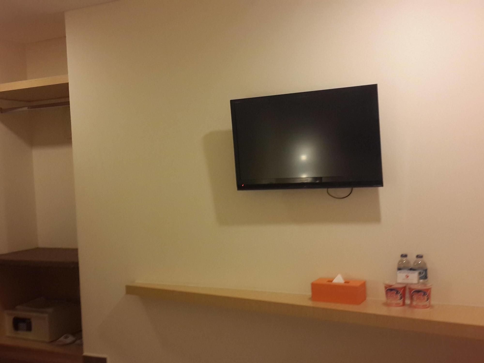 D'Primahotel Airport Jakarta Terminal 1A Тангеранг Экстерьер фото