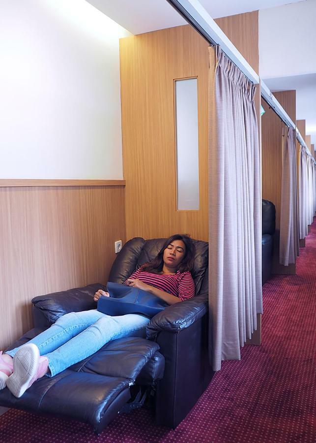 D'Primahotel Airport Jakarta Terminal 1A Тангеранг Экстерьер фото